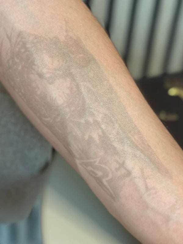 Tatuaje semipermanente vs temporare - diferența de aspect pe piele